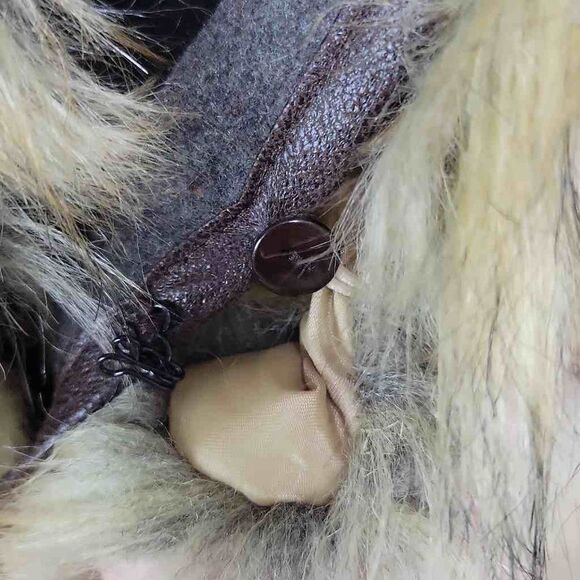 Evy's Tree Cape  - Picture 3 of 9